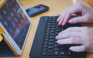 WEB会議システム３選