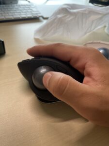 トラックボール8